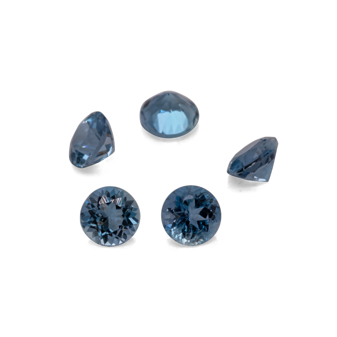 Aquamarine - AAA, round, 2.5x2.5 mm, 0.04-0.06 ct, No. A99017