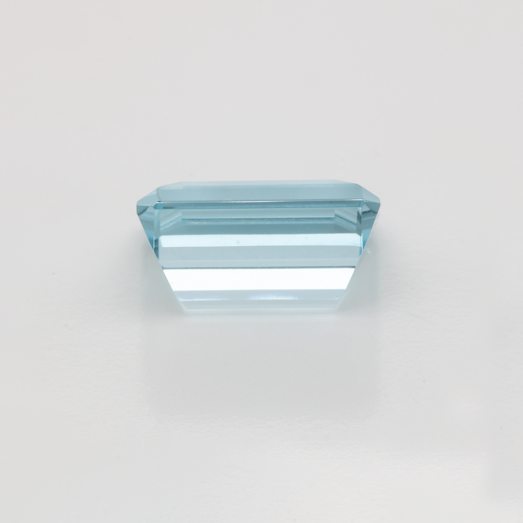 Aquamarine - AA, octagon, 11x9 mm, 4.38 ct, No. A99031