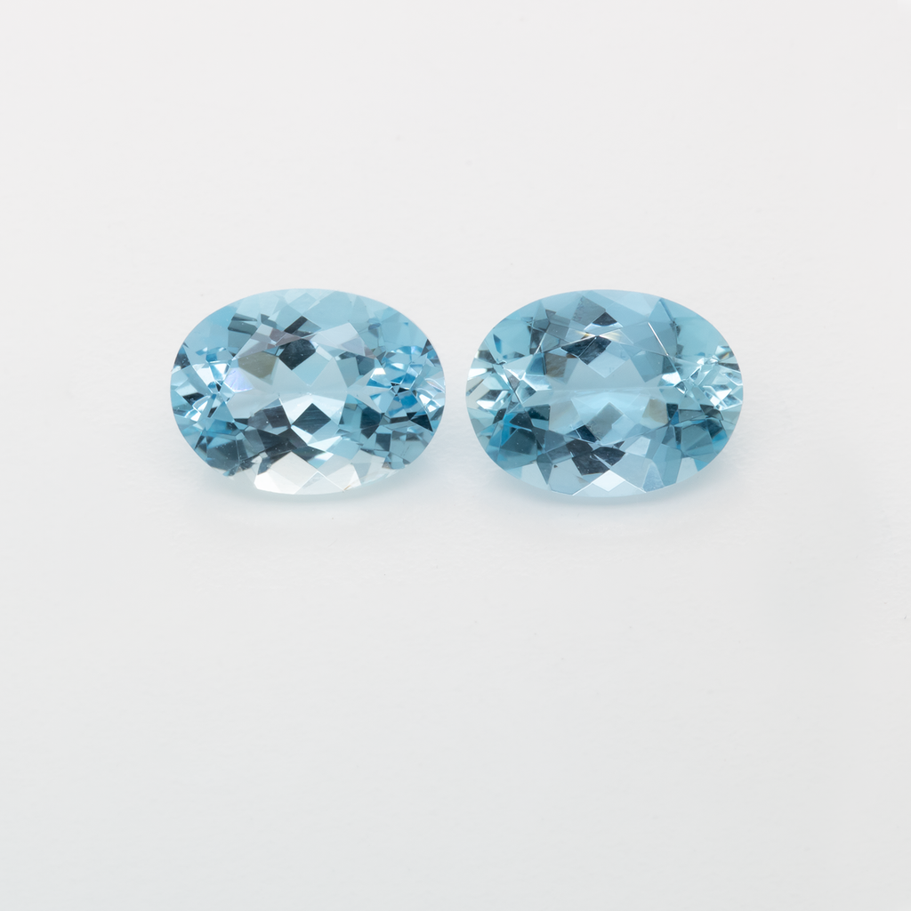 Aquamarine Pair - AA, oval, 8x6 mm, 2.14 - 2.35 ct, No. A99036
