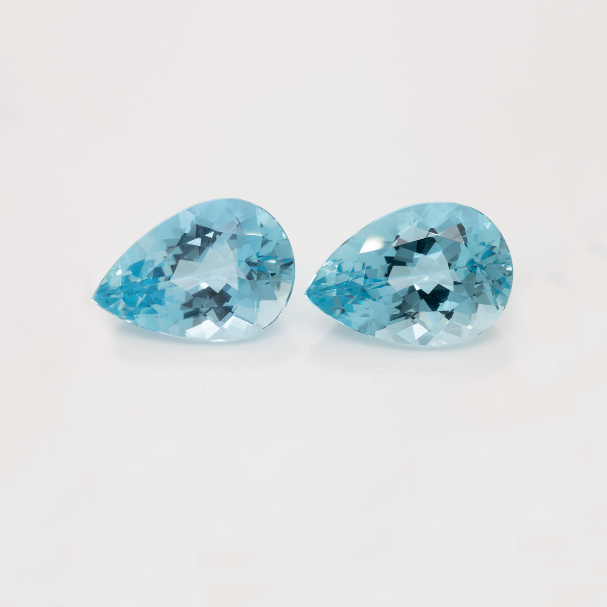 Aquamarine Pair - AAA, blue, pear, 16x11 mm, 11.69 ct, No. A99038