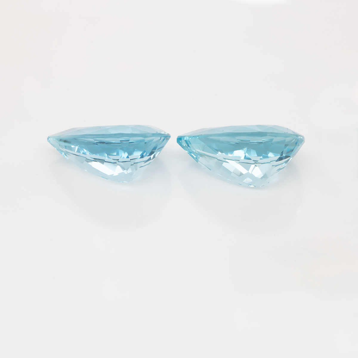 Aquamarine Pair - AAA, blue, pear, 16x11 mm, 11.69 ct, No. A99038