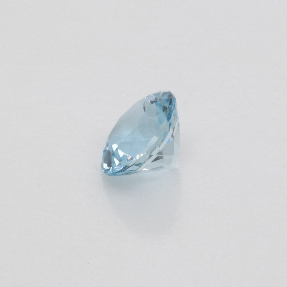 Aquamarine - AA, round, 5x5 mm, 0.42 - 0.46 ct, No. A99050
