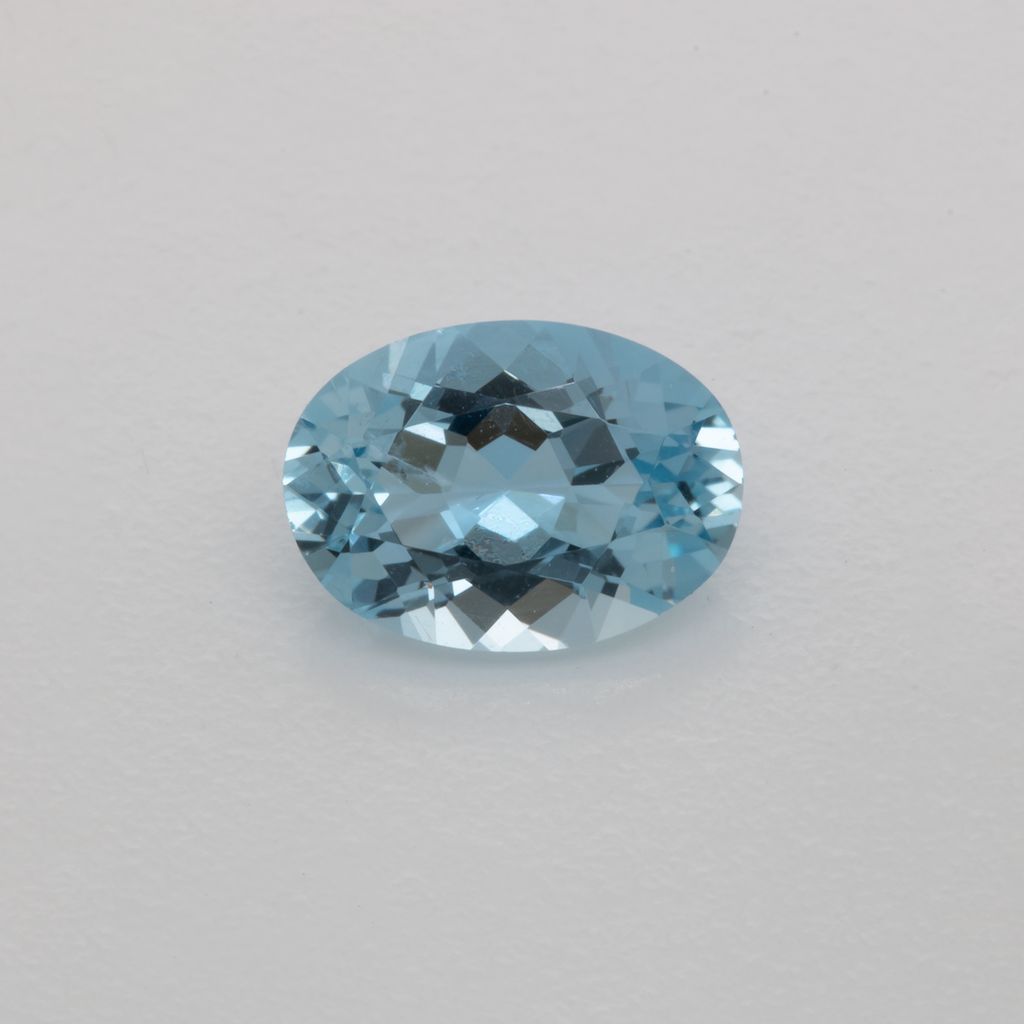 Aquamarine - AAA, oval, 7x5 mm, 0.60 - 0.66 ct, No. A99051