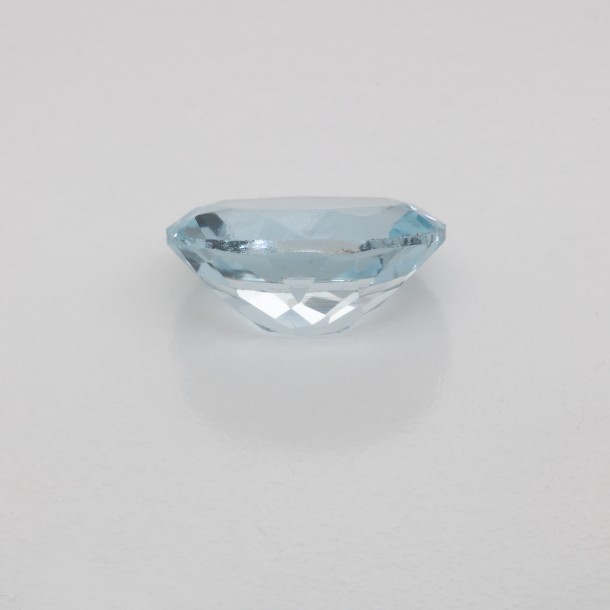 Aquamarine - A, oval, 8x6 mm, 1.10 - 1.18 ct, No. A99053