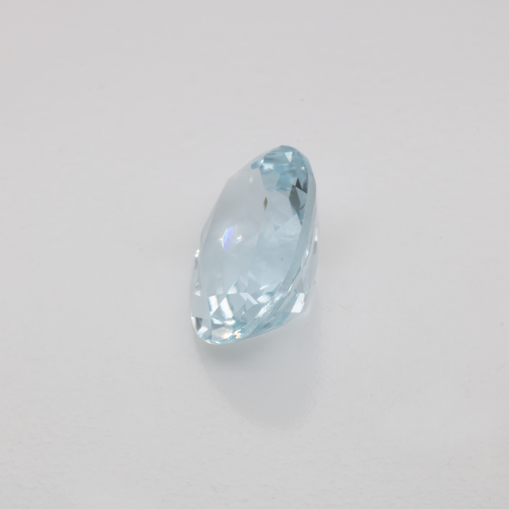 Aquamarine - A, oval, 8x6 mm, 1.10 - 1.18 ct, No. A99053