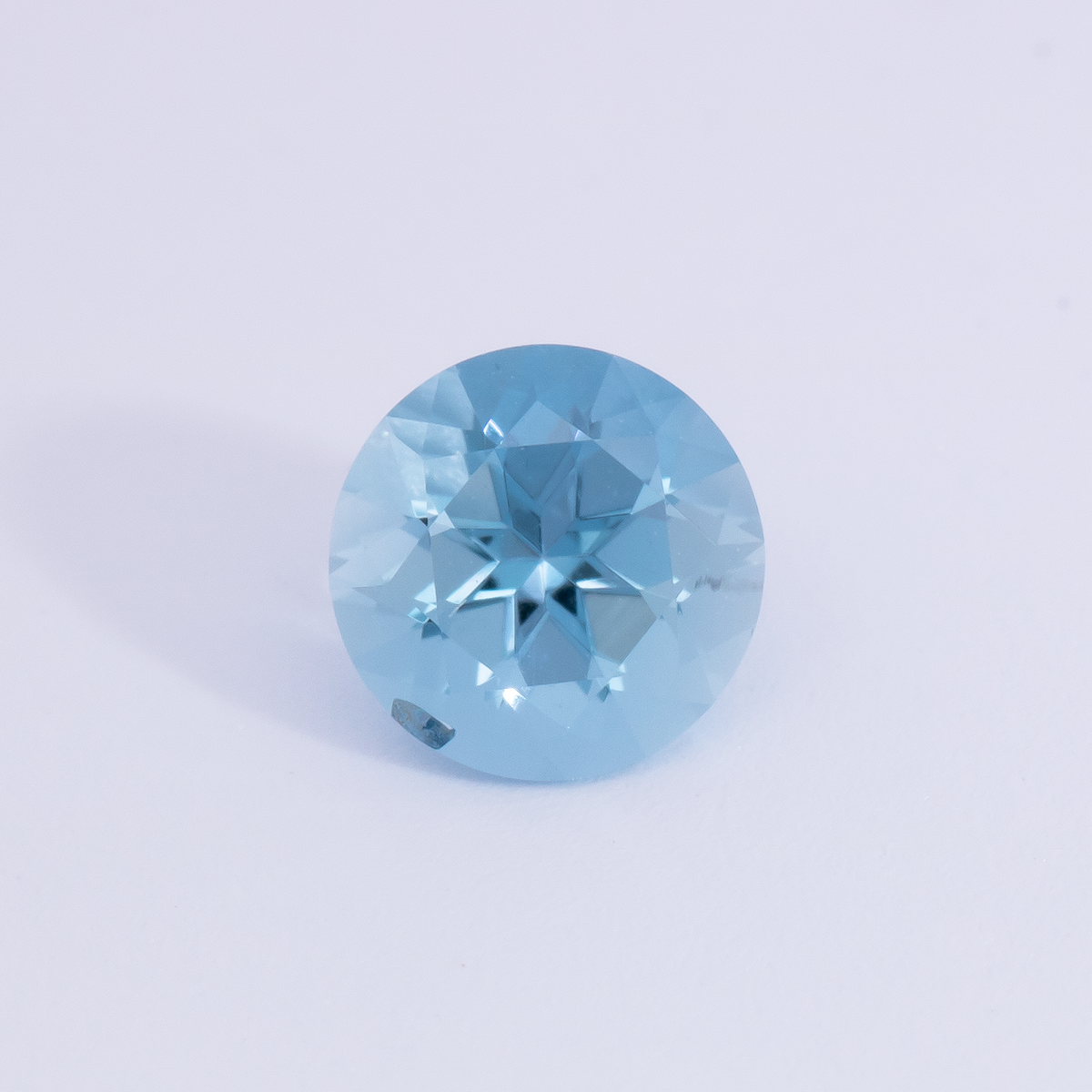 Aquamarine - AAA, round, 4.5x4.5 mm, 0.28 - 0.32 ct, No. A99065