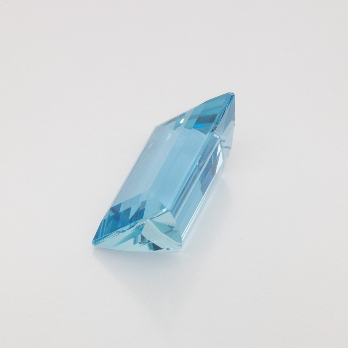 Aquamarine - AAA, rectangle, 15x10 mm, 7.20 ct, No. A99069