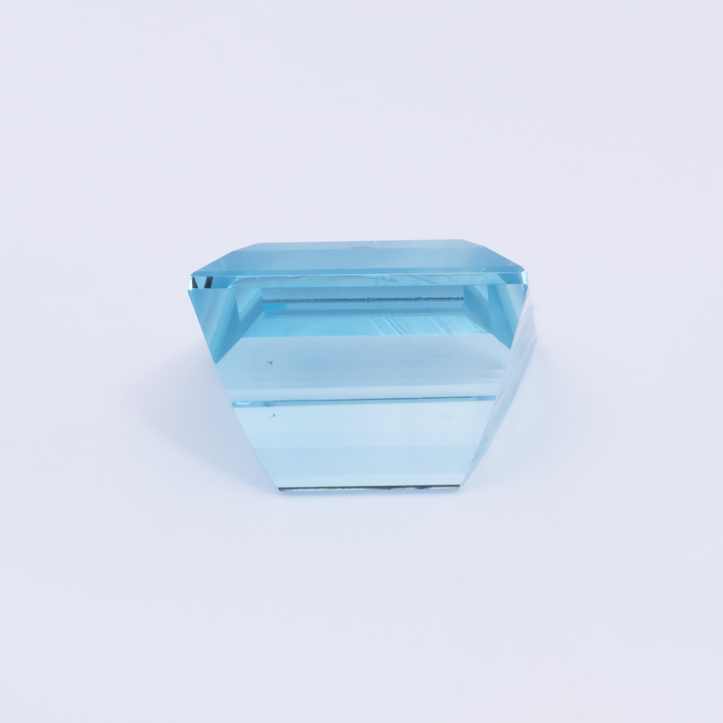 Aquamarine - AA, baguette, 11.2x10.5 mm, 6.75 ct, No. A99079