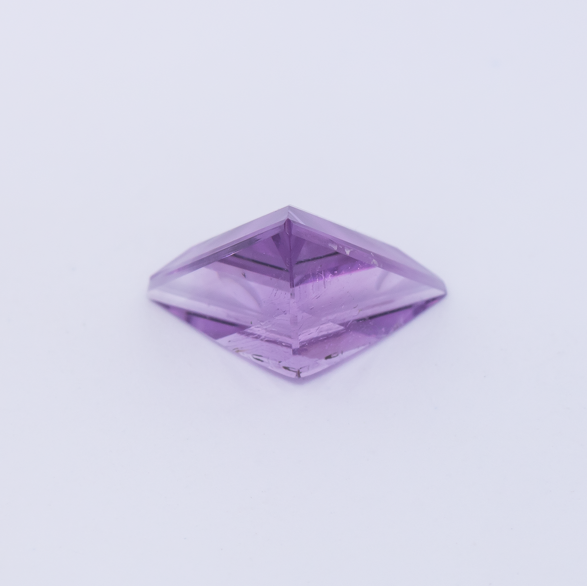 Amethyst - lila, trillion, 8.9x7.8 mm, 1.13 ct, Nr. AMY79003