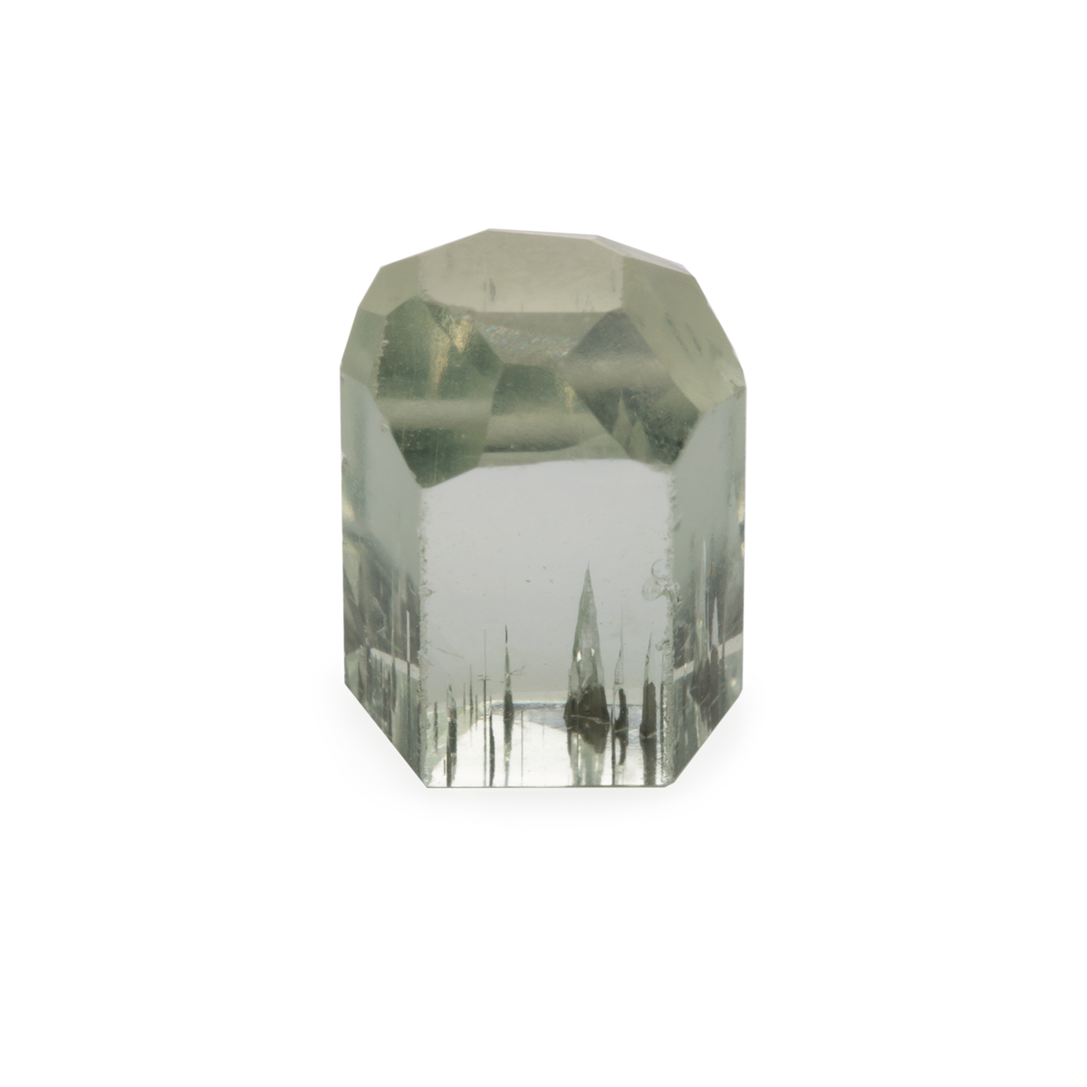 Beryl - green, crystal, 10.6x7.55 mm, 4.18 ct, No. BY23001