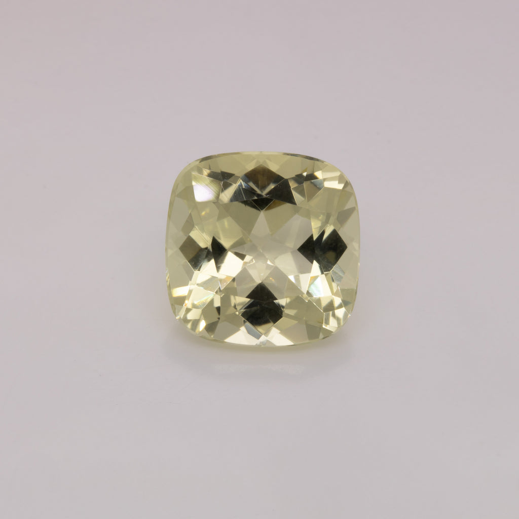 Beryll - antik, gelb, 10x10 mm, 3,84 ct, Nr. BY90032