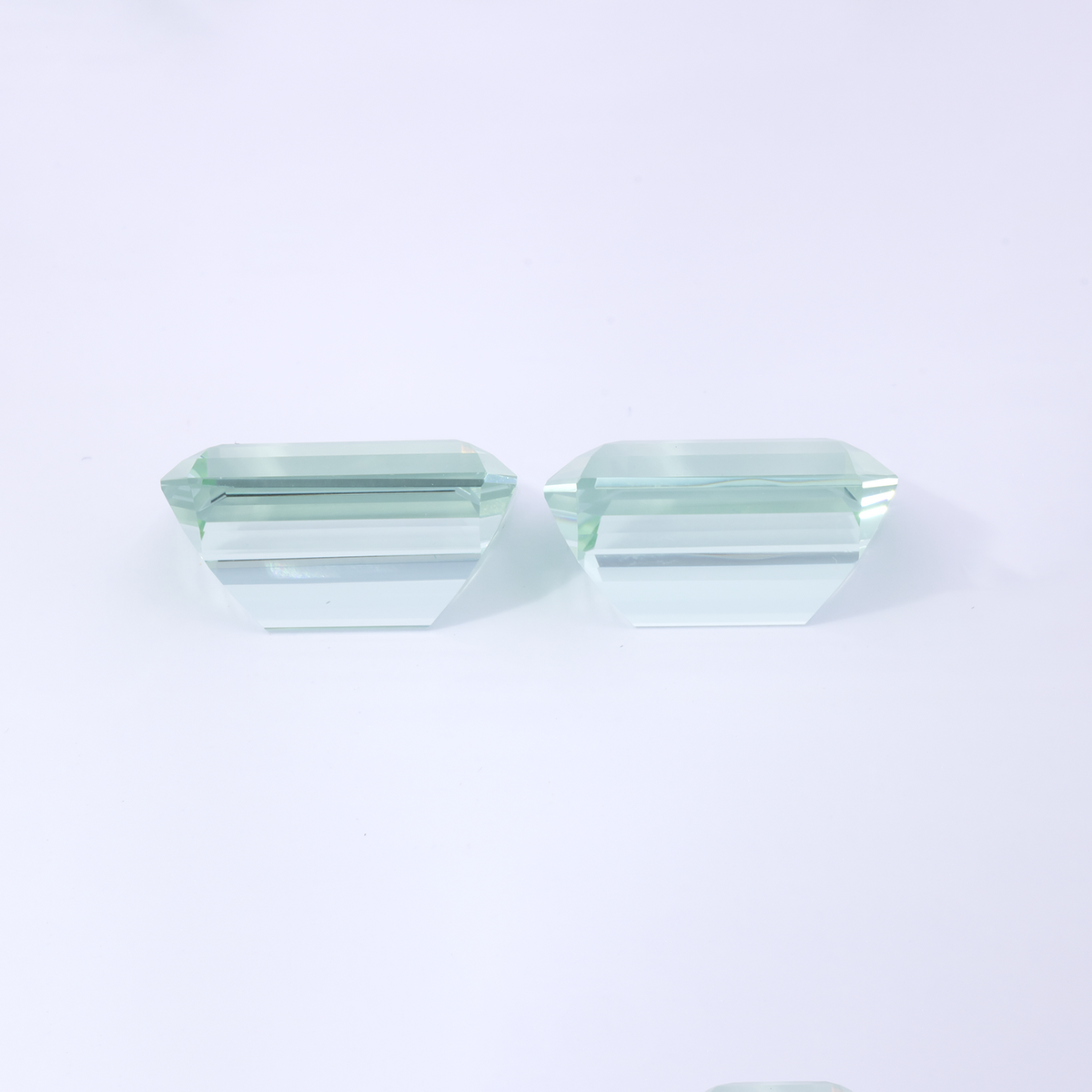 Beryl Pair - green, octagon, 16x12 mm, 23.15 ct, No. BY90049