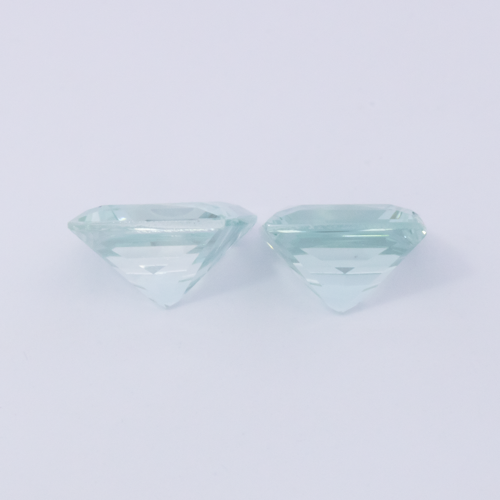 Beryl Pair - blue, rectangle, 4.9x4.9 mm, 1.05 ct, No. BY90050