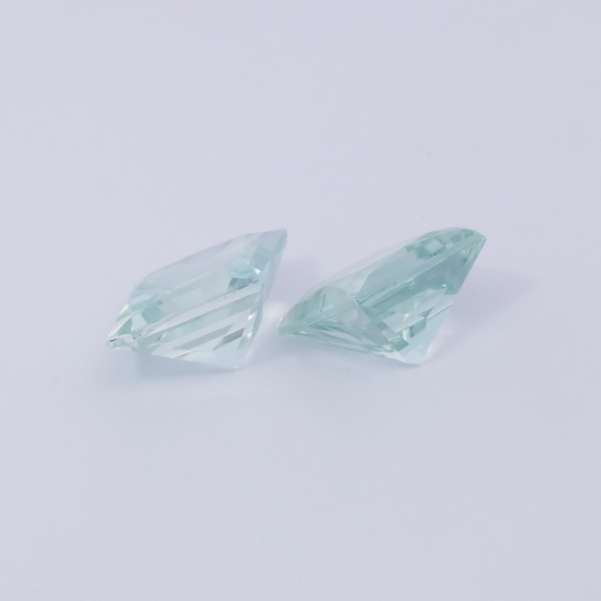 Beryl Pair - blue, rectangle, 4.9x4.9 mm, 1.05 ct, No. BY90050