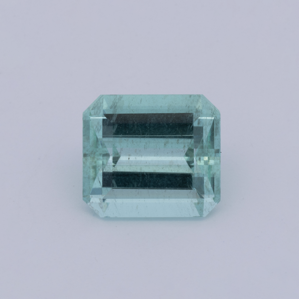 Beryl - green, octagon, 9.5x8.5 mm, 3.17 ct, No. BY90098