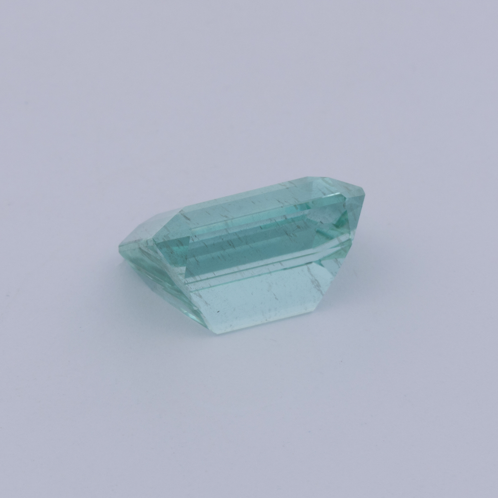 Beryl - green, octagon, 9.5x8.5 mm, 3.17 ct, No. BY90098