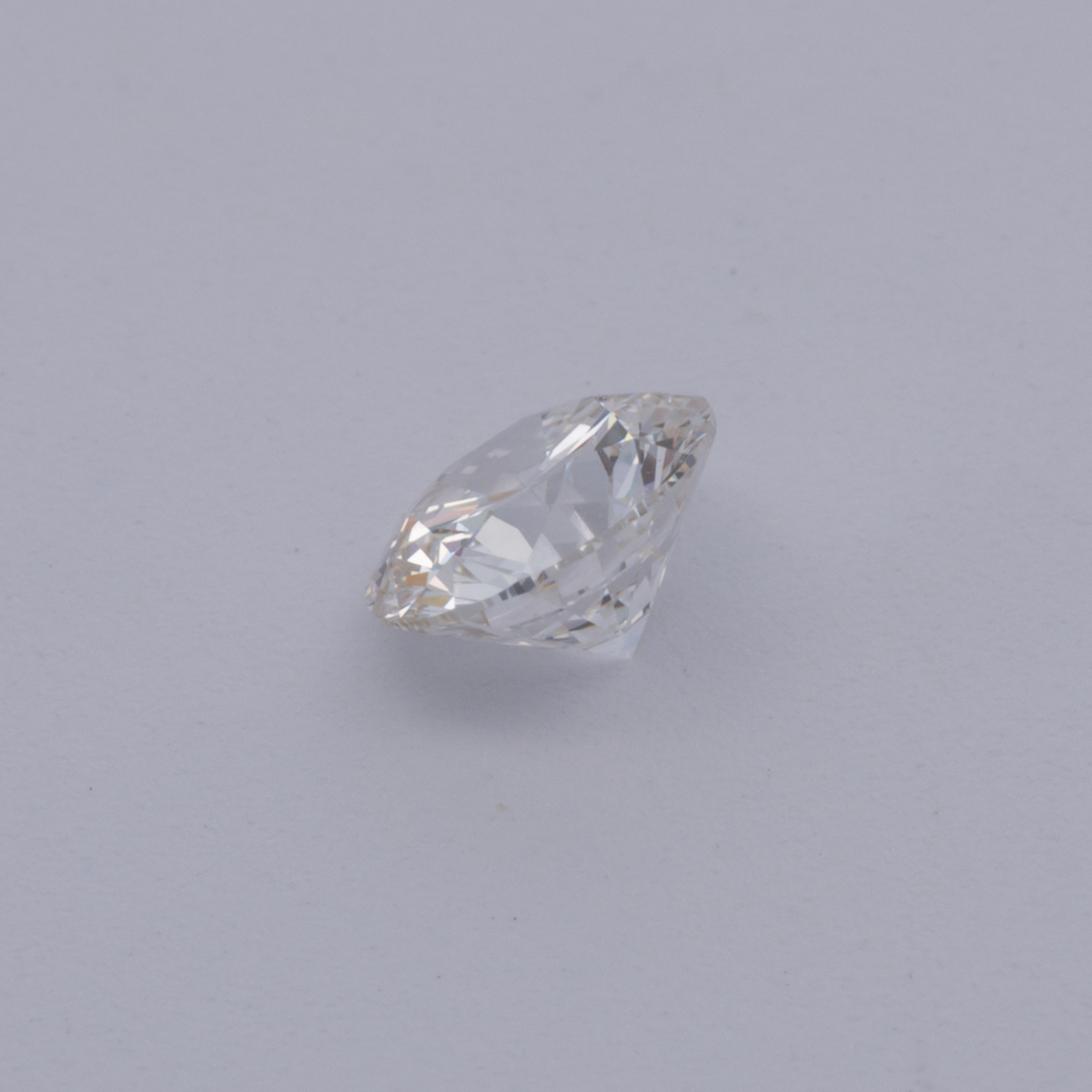 Diamant - getöntes weiß, rund, 4.11x4.11 - 4.14x4.14 mm, 0.26 ct, Nr. D11090