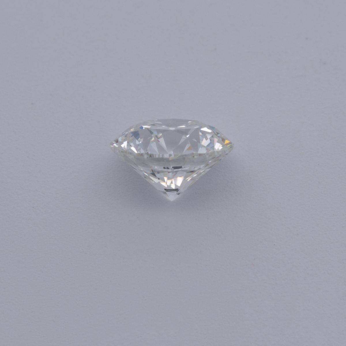 Diamond - fine white, round, 5.04x5.04 - 5.07x5.07 mm, 0.5 ct, No. D11093