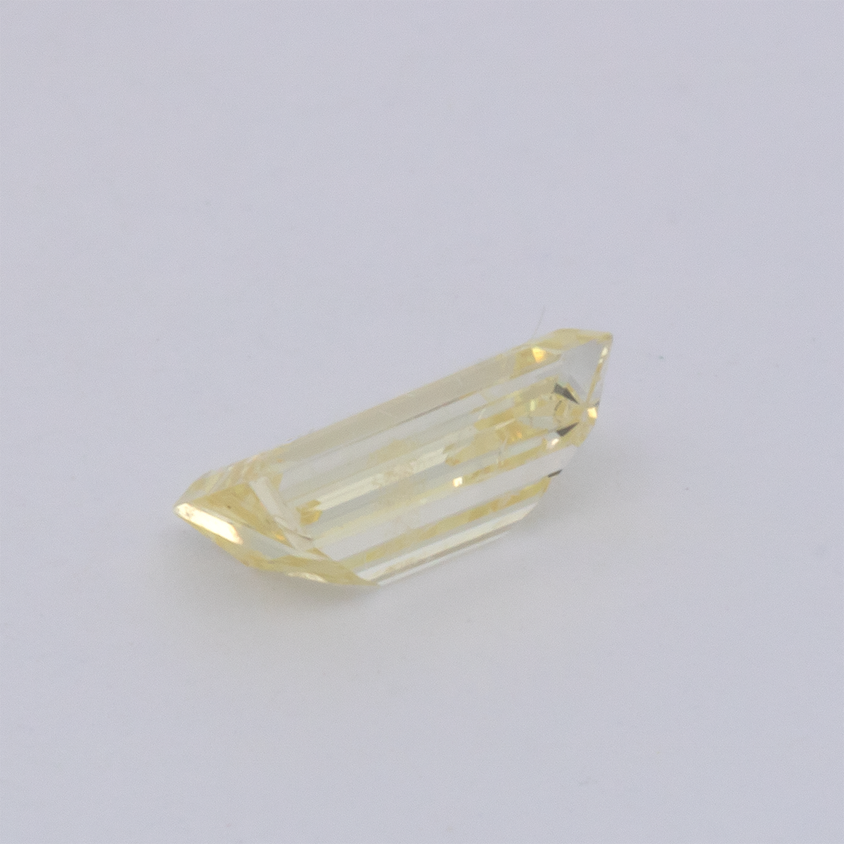 Diamond - yellow, baguette, 4.8x2.8 mm, 0.26 - 0.27 ct, No. D13001