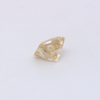 Diamant - leicht getönt gelb, achteck, 4.8x4 mm, 0.56 ct, Nr. DT1001