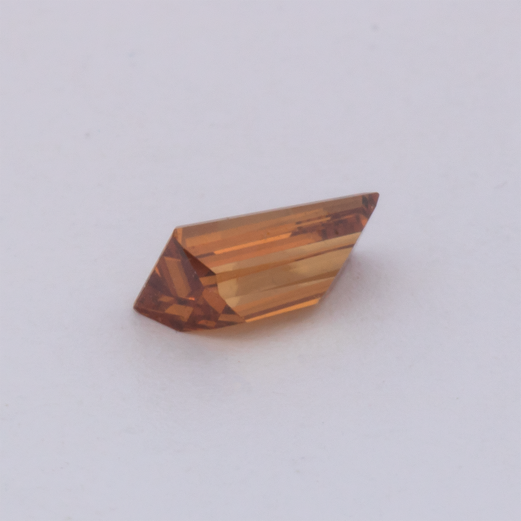 Diamond - orange & brown, fancy, 4.6x2.4 mm, 0.17 - 0.20 ct, No. DT1027