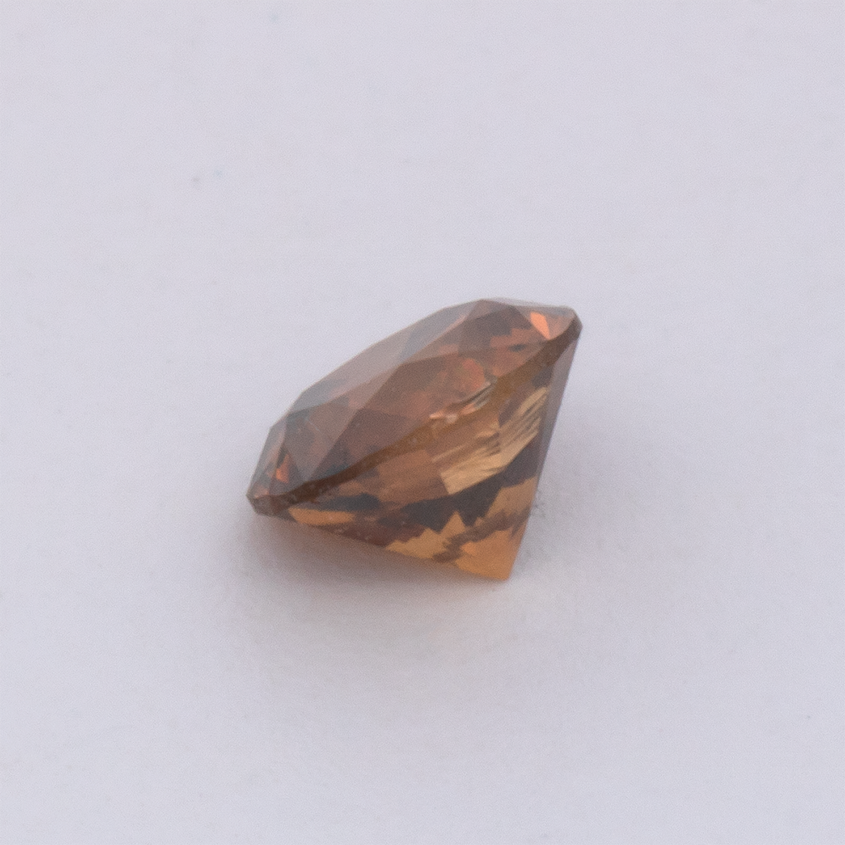 Diamond - brown, round, 4.1x4.1 mm, 0.30 ct, No. DT1029
