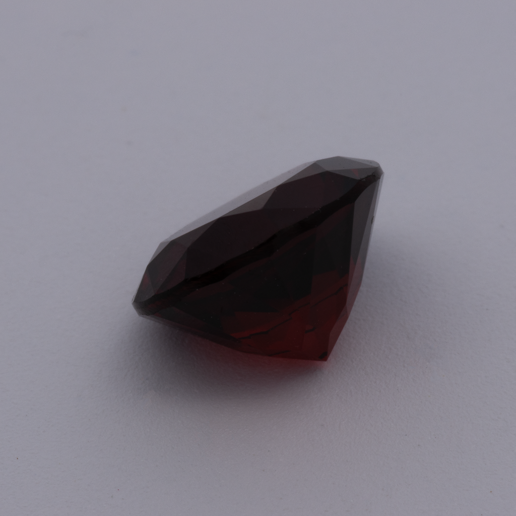 Garnet - red, round, 8x8 mm, 2.49 ct, No. GR32007
