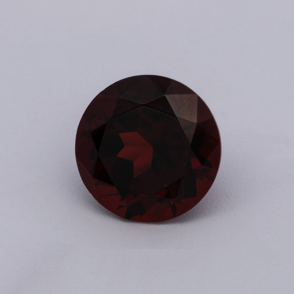 Garnet - red, round, 8x8 mm, 2.49 ct, No. GR32007