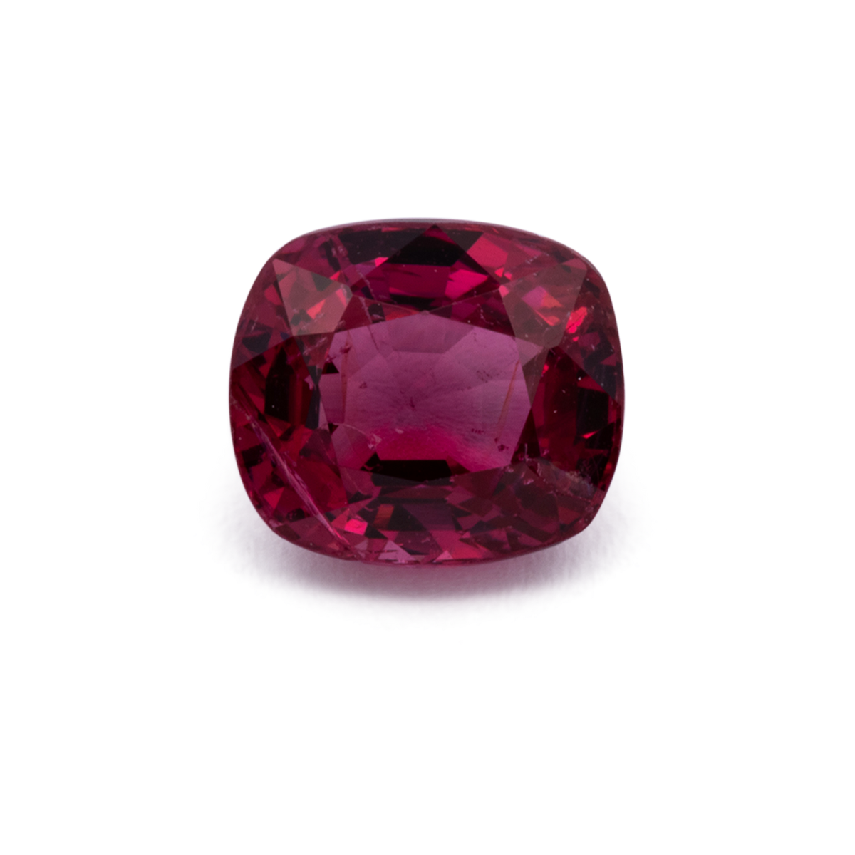 Spinel - red, cushion, 6.1x5.4 mm, 1.03 ct, No. SP90127