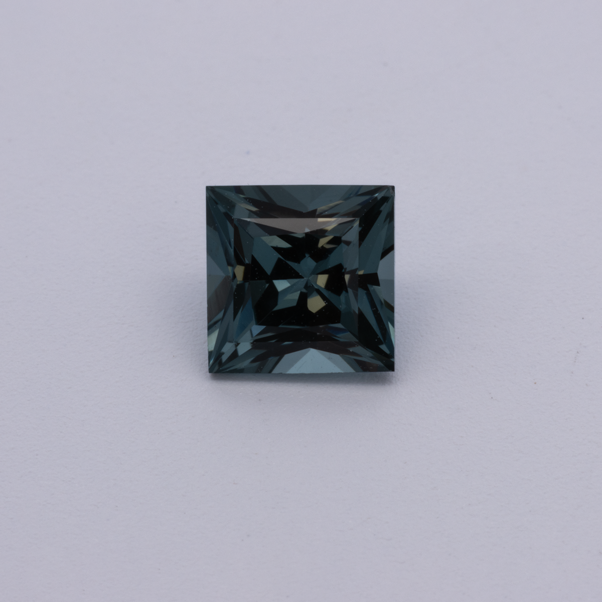 Spinel - gray, rectangle, 5x5 mm, 0.72 ct, No. SP90131