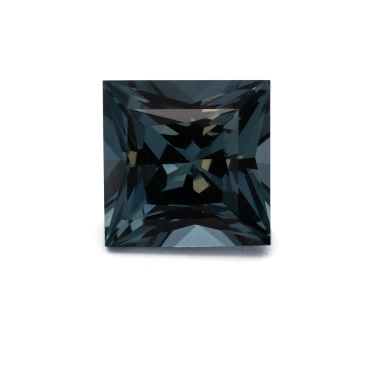 Spinel - gray, rectangle, 5x5 mm, 0.72 ct, No. SP90131