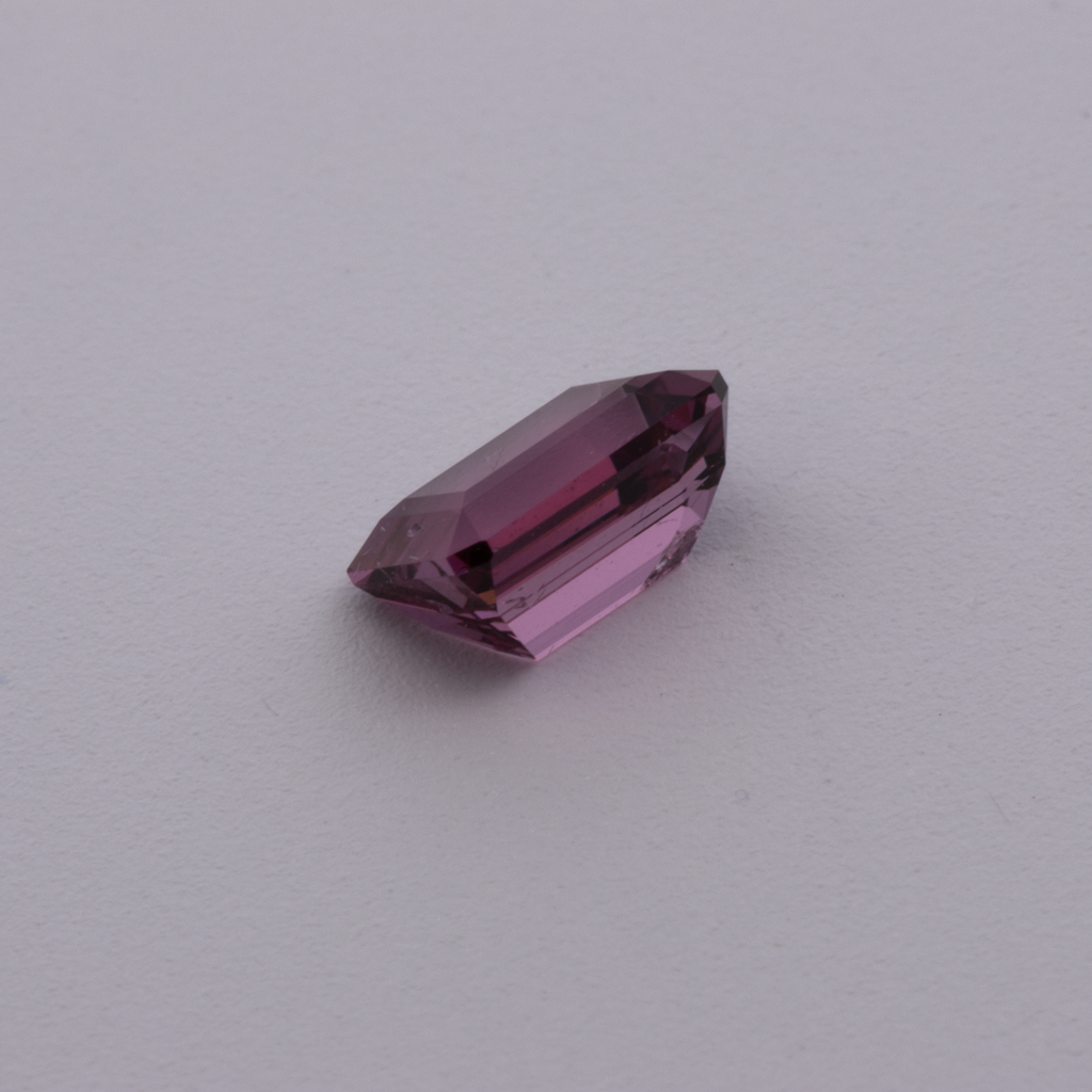 Spinel - pink, octagon, 4.9x3.9 mm, 0.53 ct, No. SP90132