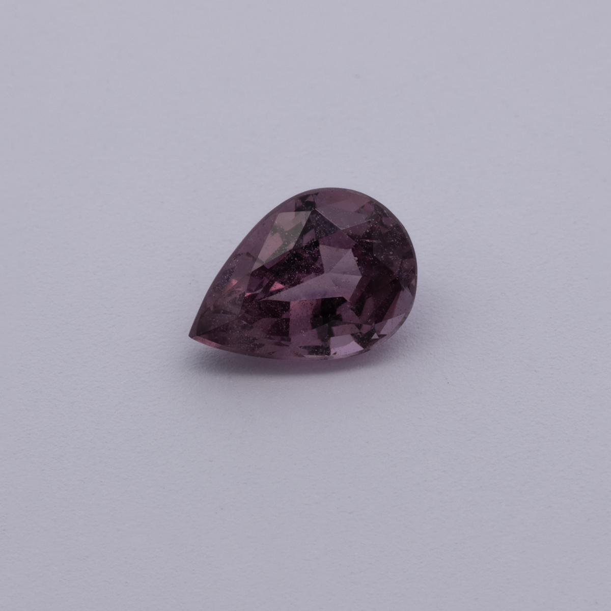 Spinel - purple, pear, 7x5 mm, 0.82 ct, No. SP90135