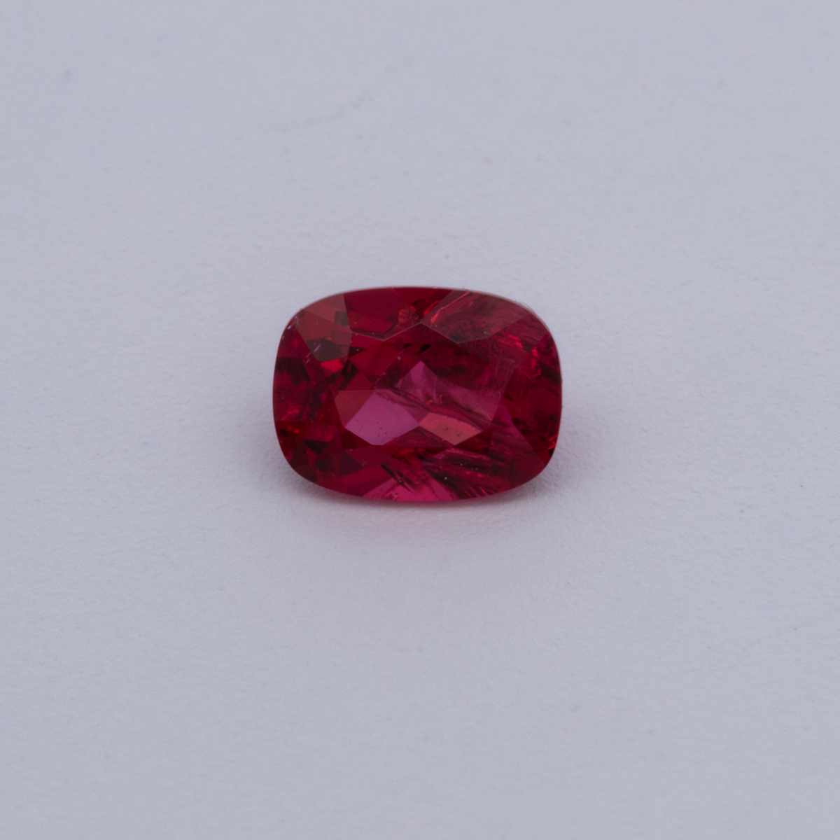 Spinel - red, cushion, 4.1x3 mm, 0.21 ct, No. SP90145