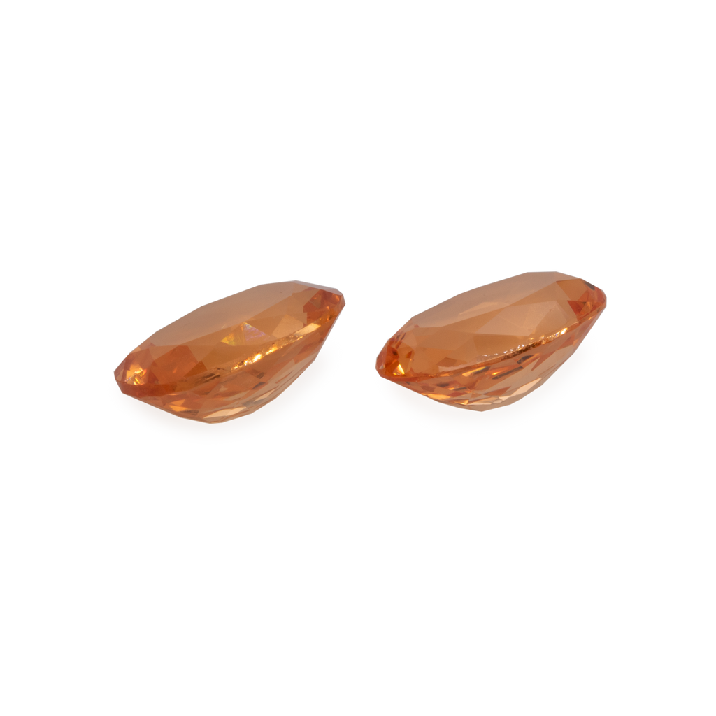 Mandarin Garnet Pair - light orange, oval, 7x5mm, 1.95-2.20 ct, No. MG24003