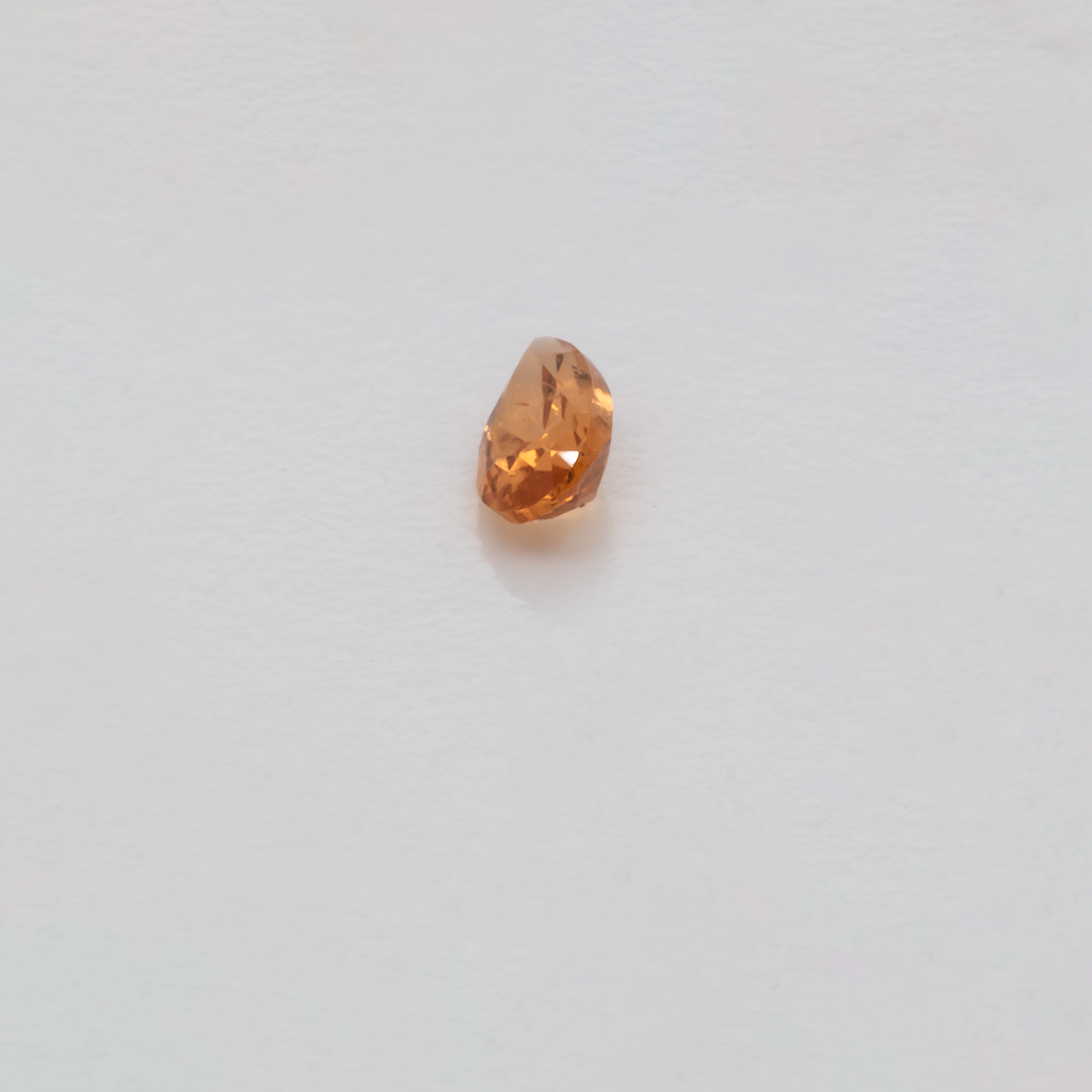 Mandarin Granat - orange, birnform, 4x2 mm, 0,11-0,12 ct, Nr. MG99054