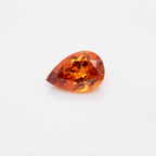 Mandarin Granat - orange, birnform, 11.9x8.1 mm, 3.90 ct, Nr. MG99057