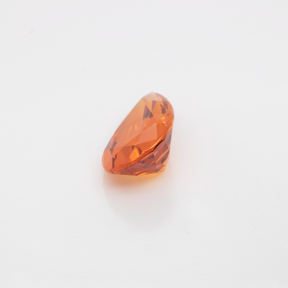 Mandarin Granat - orange, birnform, 11.9x8.1 mm, 3.90 ct, Nr. MG99057