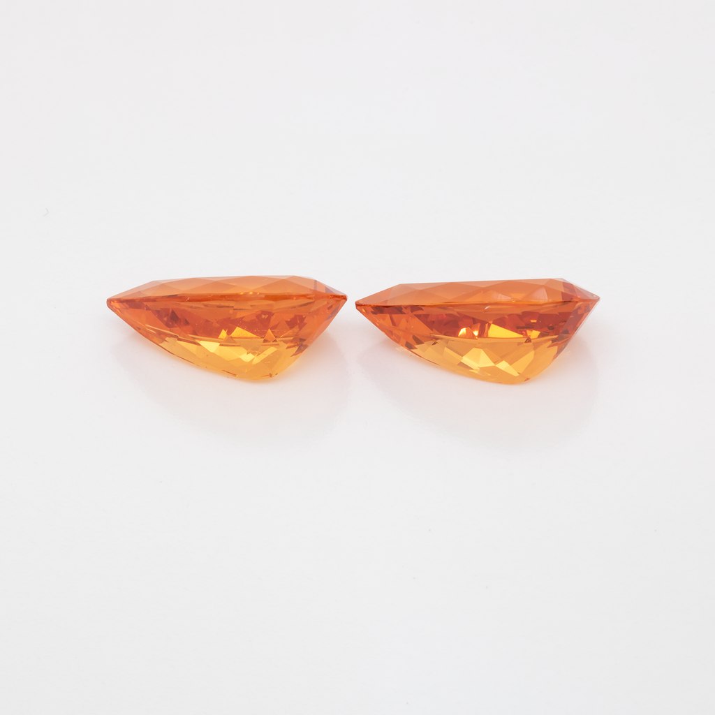 Mandarin Garnet Pair - orange, pear, 13x7.5 mm, 7.76 ct, No. MG99059