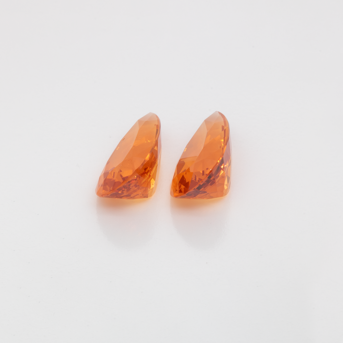 Mandarin Garnet Pair - orange, pear, 13x7.5 mm, 7.76 ct, No. MG99059