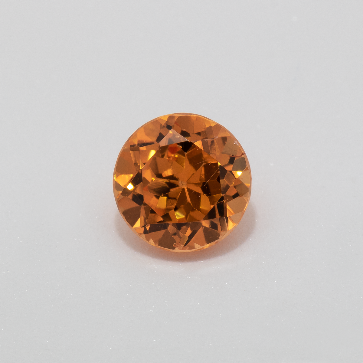 Mandarin Granat - orange, rund, 5x5 mm, 0.66 - 0.71 ct, Nr. MG99060