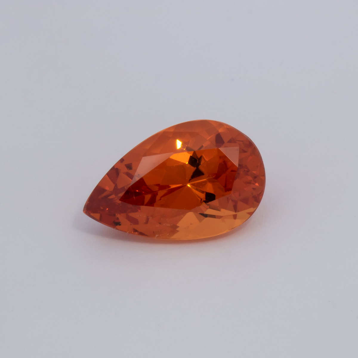 Mandarin Granat - orange, birnform, 11.6x7.3 mm, 3.53 ct, Nr. MG99064