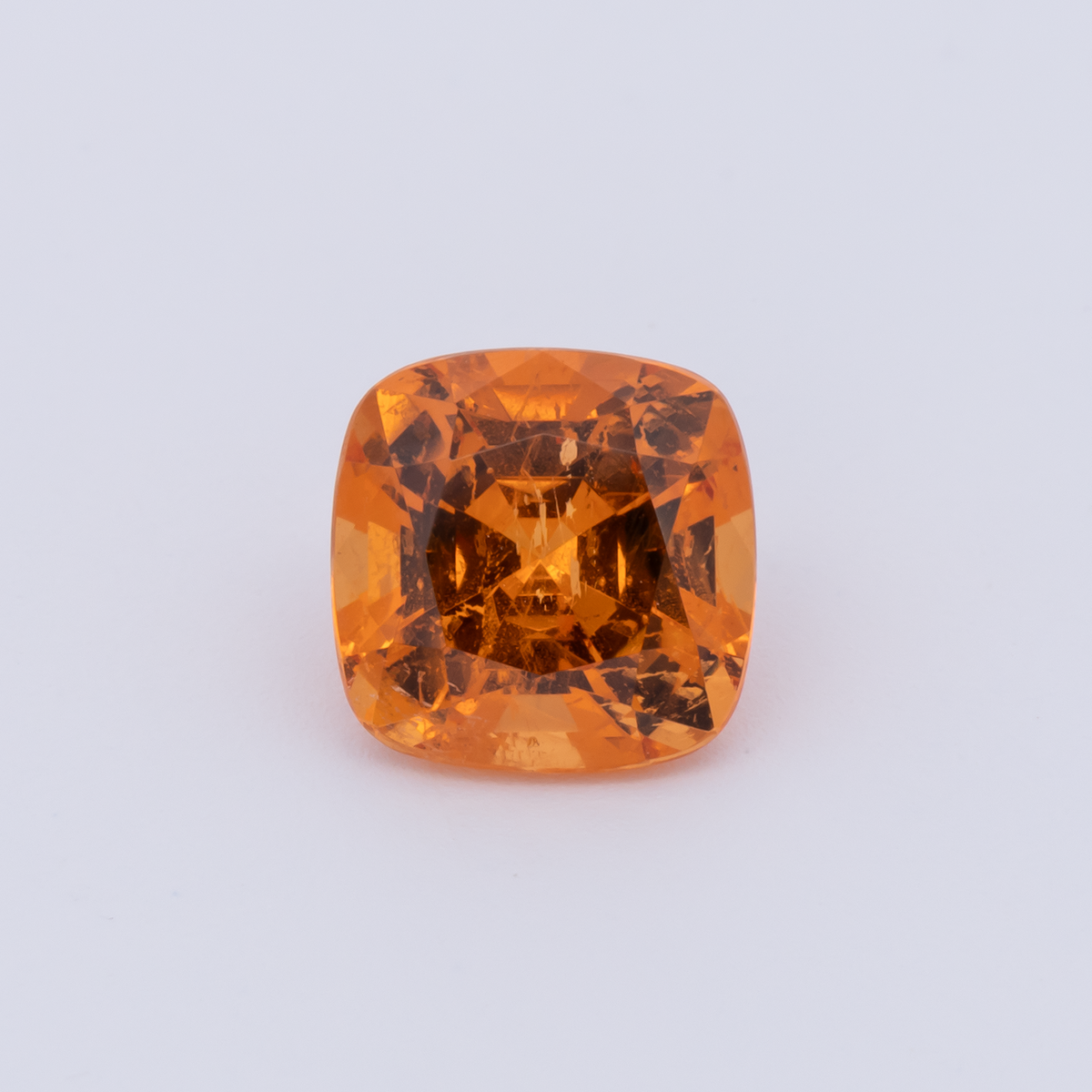 Mandarin Granat - orange, antik, 7.2x7.2 mm, 2.22 ct, Nr. MG99068
