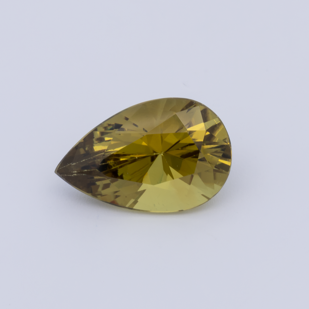 Mali Granat - gelb, birnform, 12.6x8.1 mm, 3.90 ct, Nr. MI10012