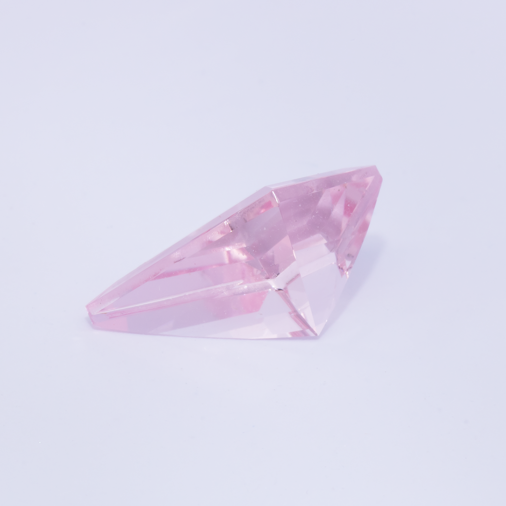 Morganite - light pink, fancy, 14.9x10.5 mm, 3.44 ct, No. MO46012