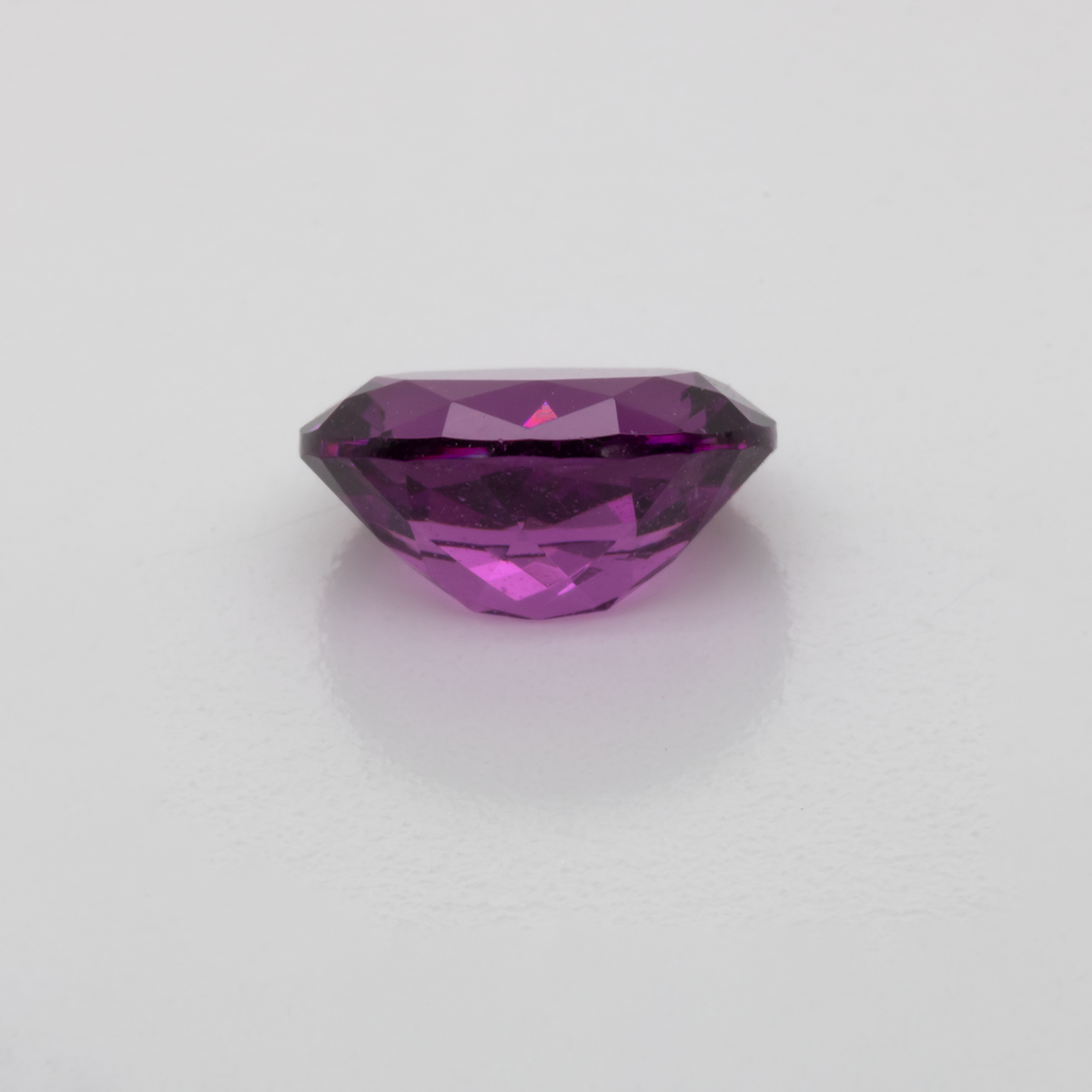 Royal Purple Garnet - purple, oval, 8x6 mm, 1.50-1.59 ct, No. RP93005