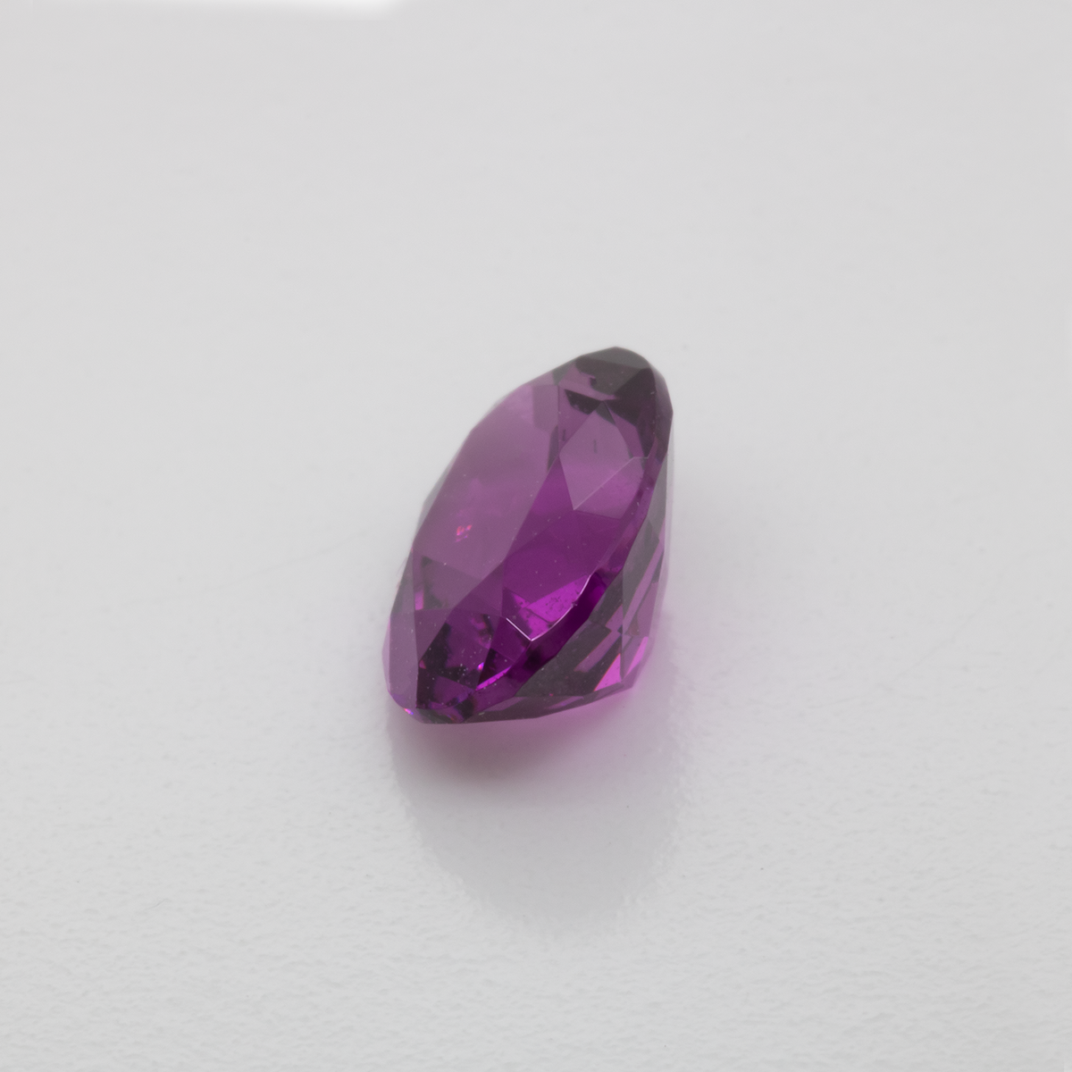 Royal Purple Garnet - purple, oval, 8x6 mm, 1.50-1.59 ct, No. RP93005