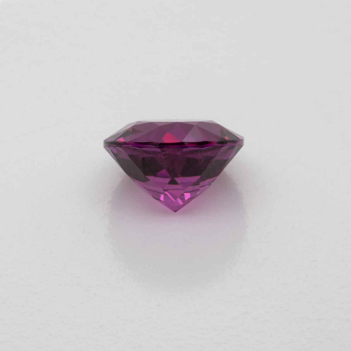 Royal Purple Garnet - lila, rund, 6x6 mm, 1.08 ct, Nr. RP93006