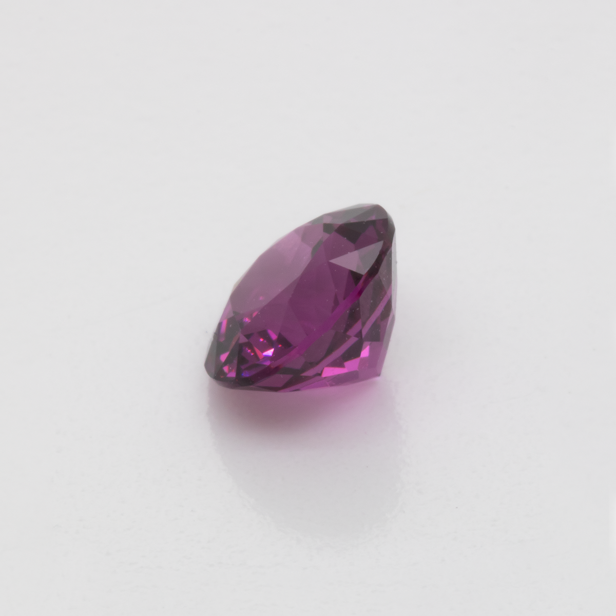 Royal Purple Garnet - lila, rund, 6x6 mm, 1.08 ct, Nr. RP93006