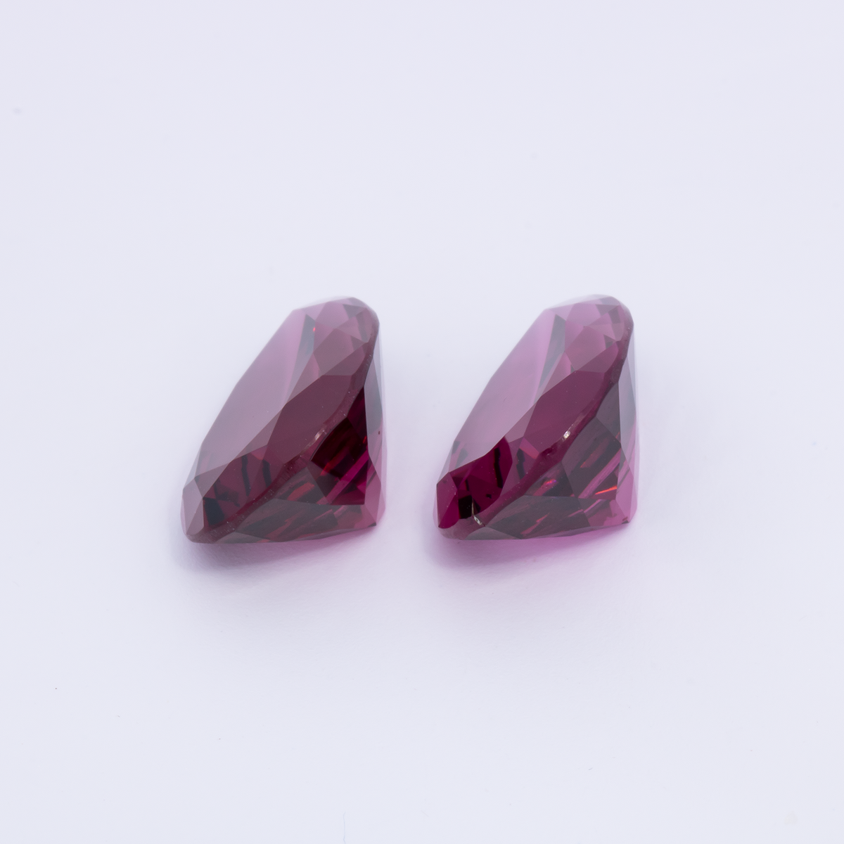 Royal Purple Garnet Pair - red, pear, 14.5x10 mm, 13.13 ct, No. RP94006